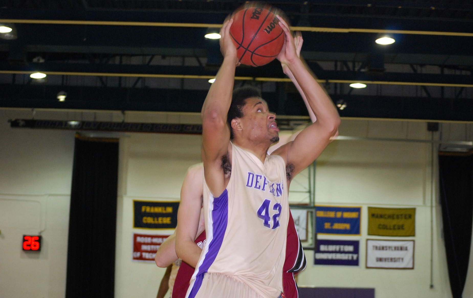 Yellow Jackets Cruise to 82-61 Win Against Rose-Hulman
