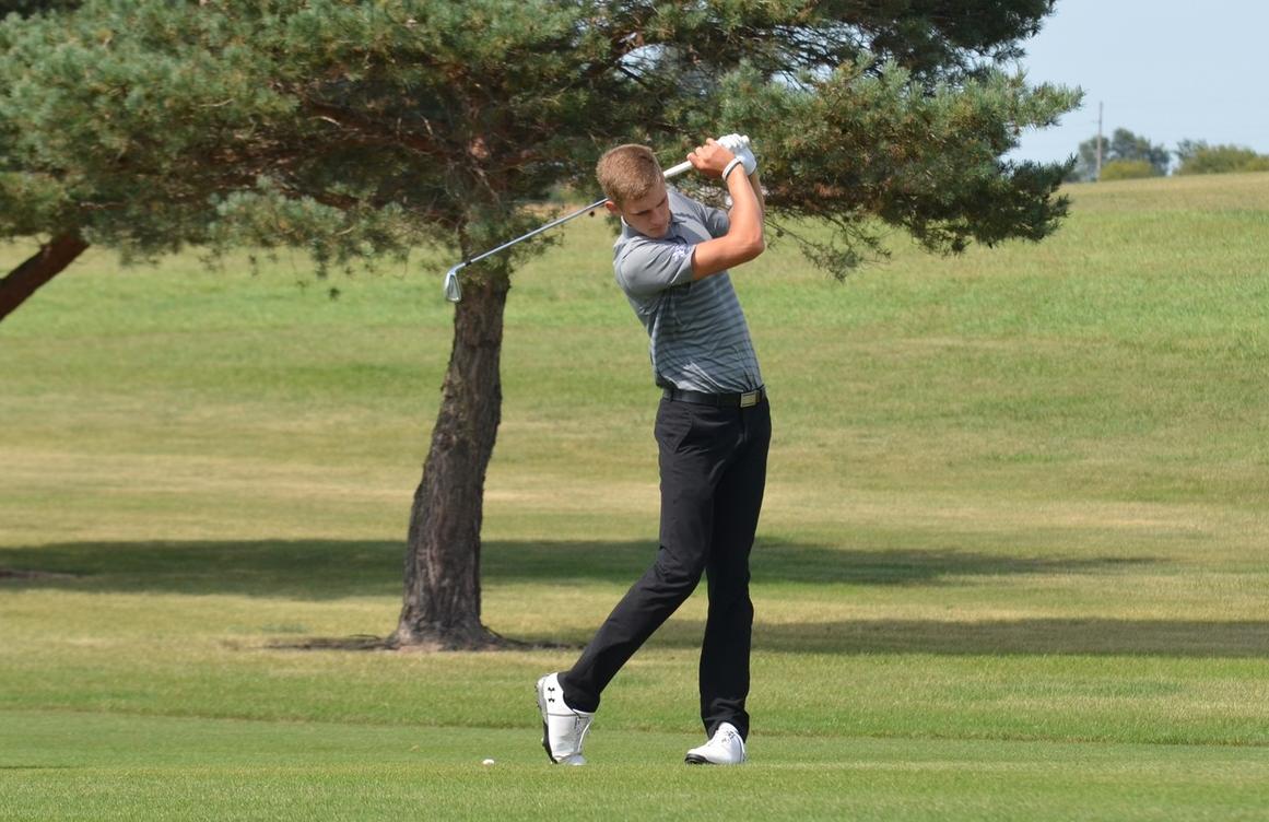 Men's Golf Ranks Seventh at Midway Point of the HCAC Golf Championship