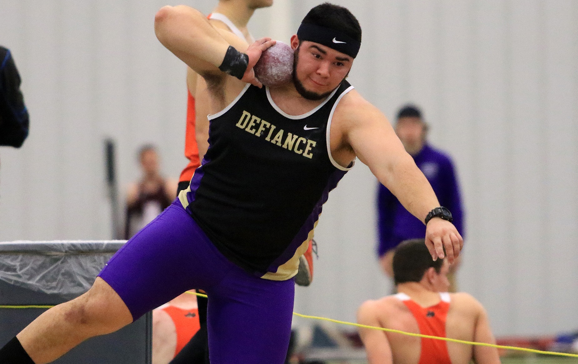 Men's Track Finishes Fifth at Huntington
