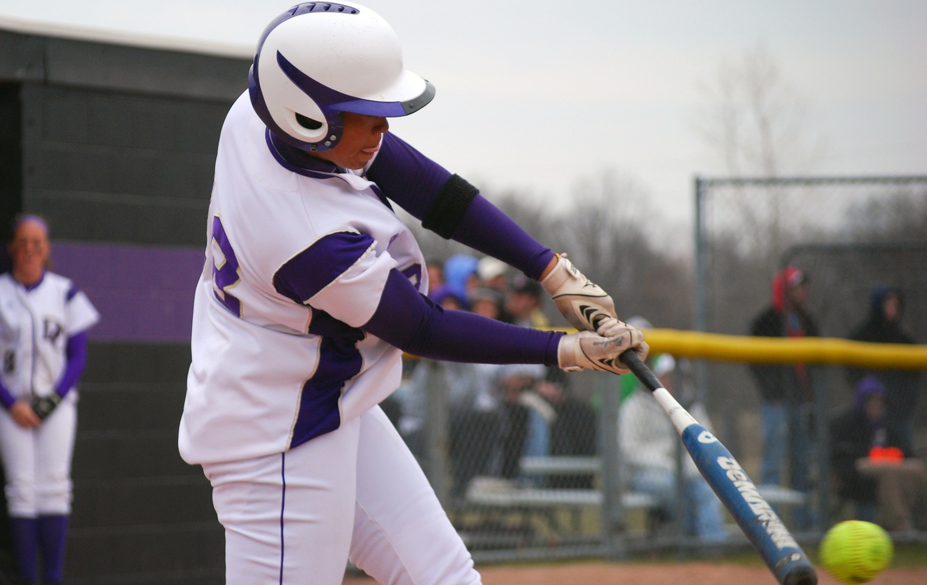 Jackets Split With Bluffton to Stay Atop HCAC Standings