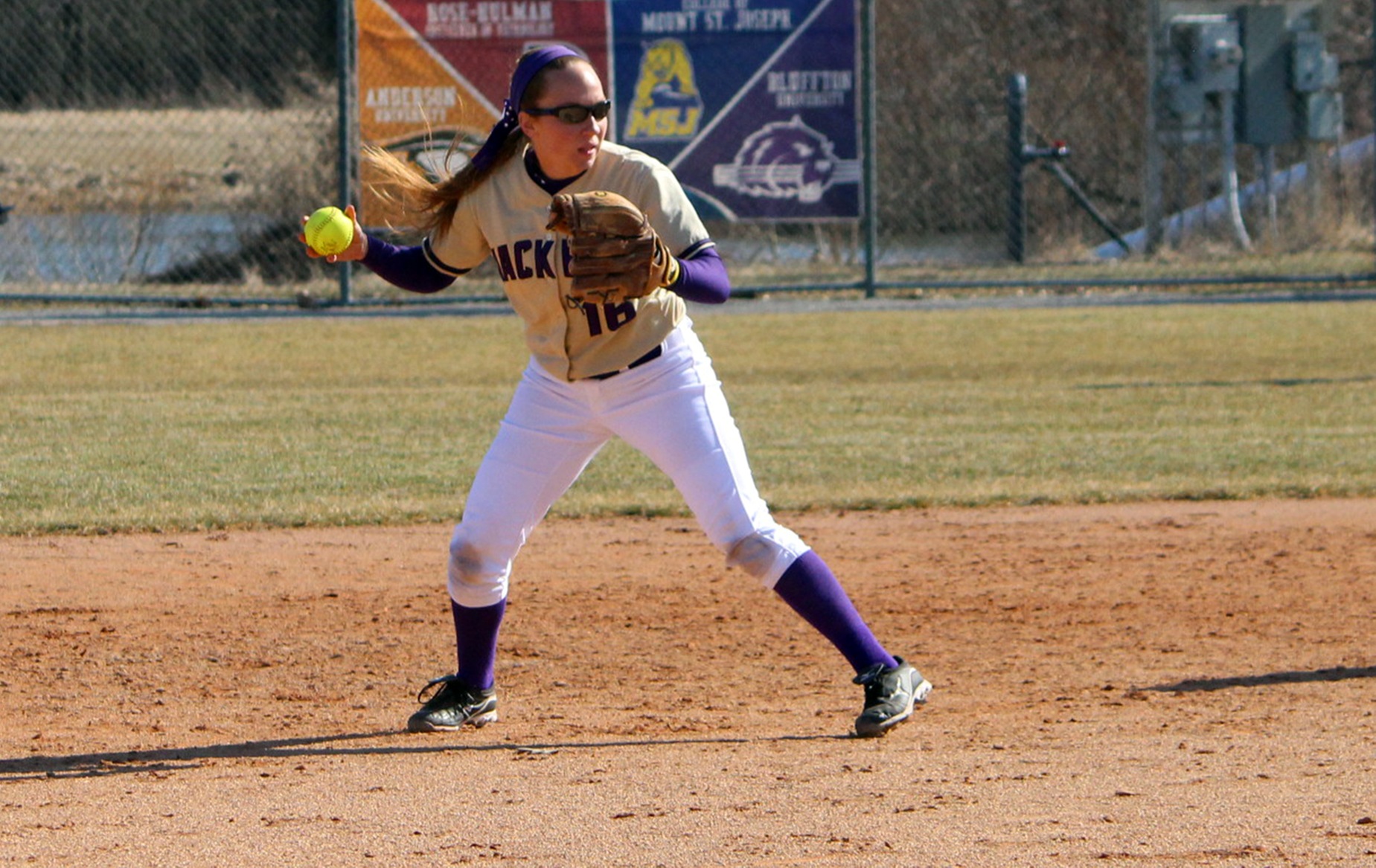 Yellow Jackets split doubleheader with Oberlin