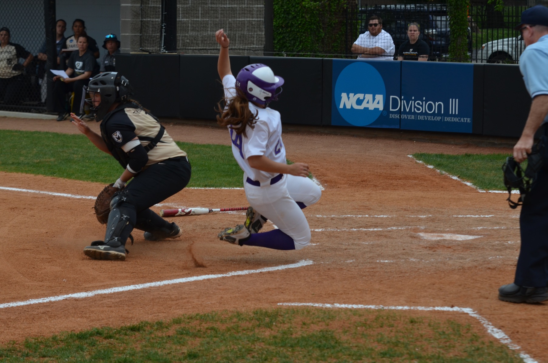Huff Walk-Off Double Earns Yellow Jackets Split in Opening Round of HCAC Tournament