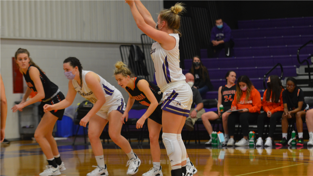 Women's Basketball falls in tough battle against Anderson