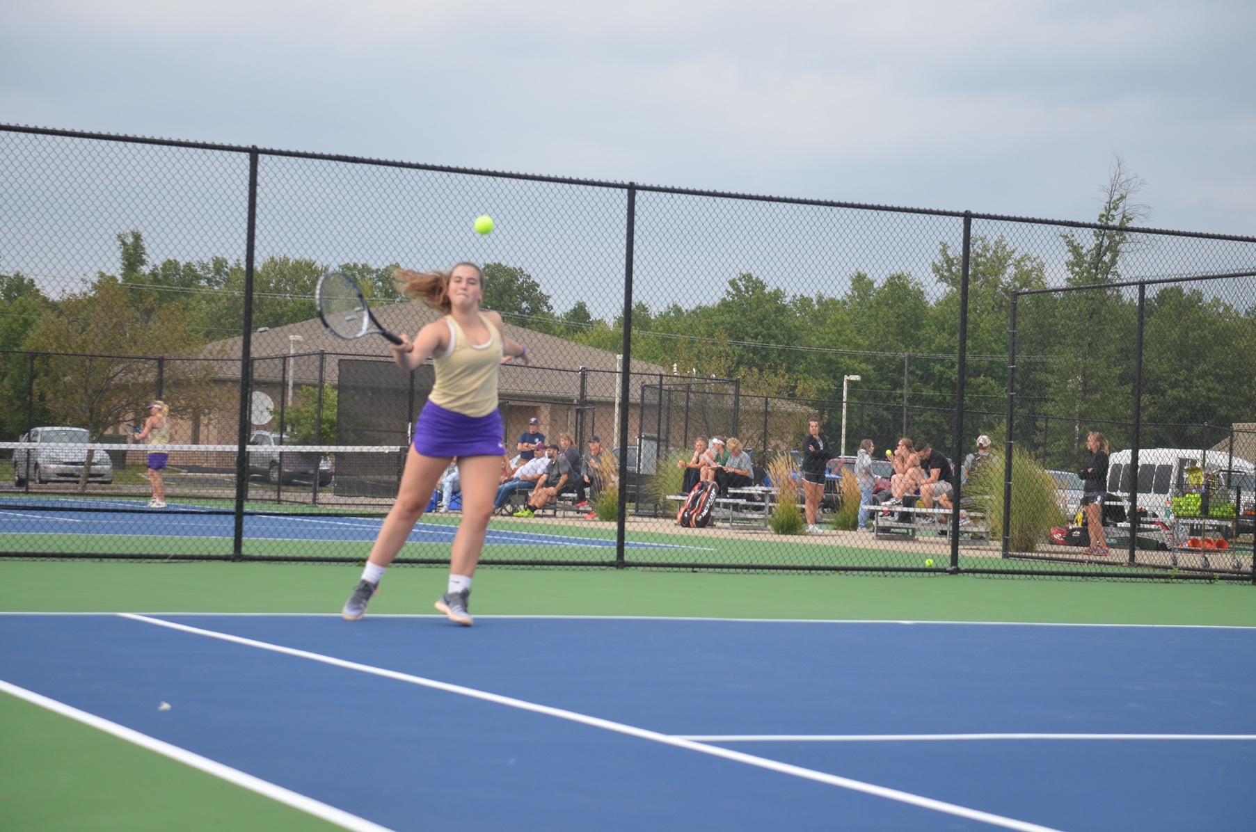 Yellow Jackets Narrowly Edged By Quakers