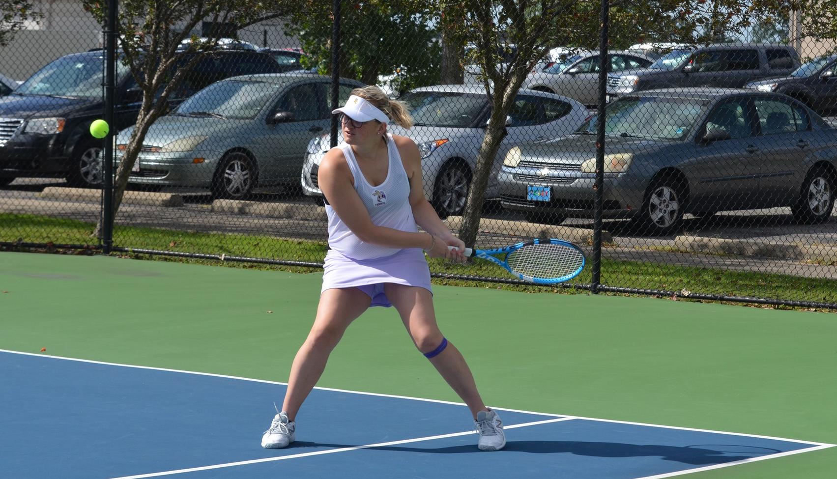 Women's Tennis Bested by NAIA Foe IU-South Bend
