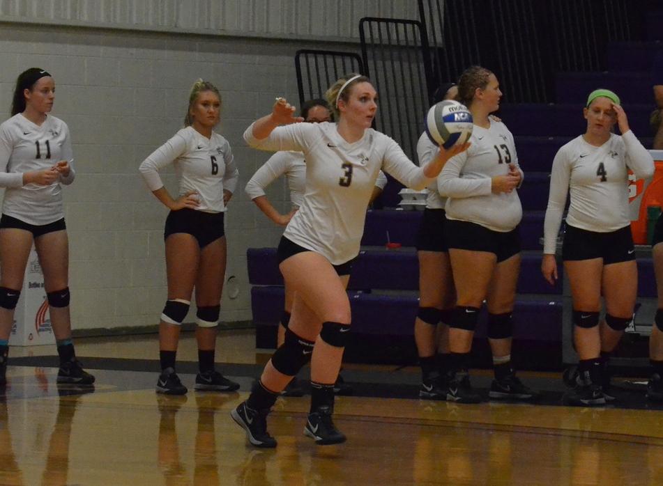 Volleyball Splits on Day Two at Oberlin