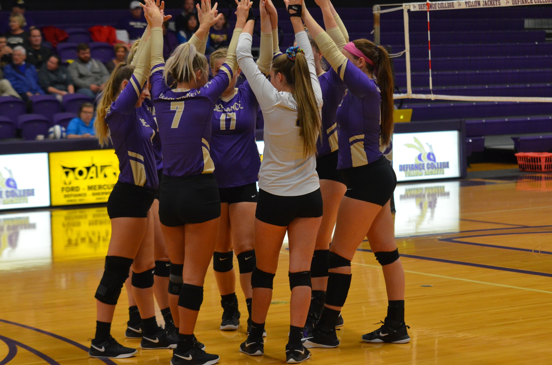 Thrilling Victory Sends Volleyball Back to HCAC Tourney