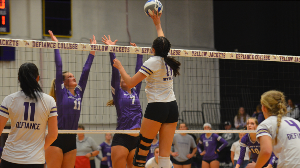 Volleyball loses neutral match to Allegheny
