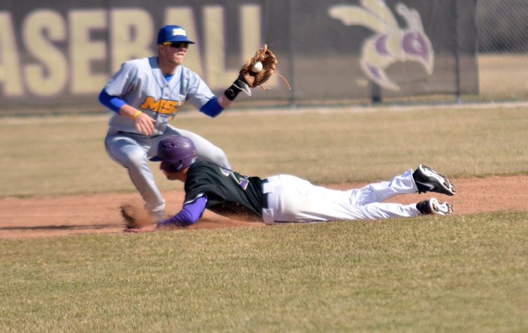 DC Ends Season With a Narrow 5-4 Defeat in HCAC Tourney