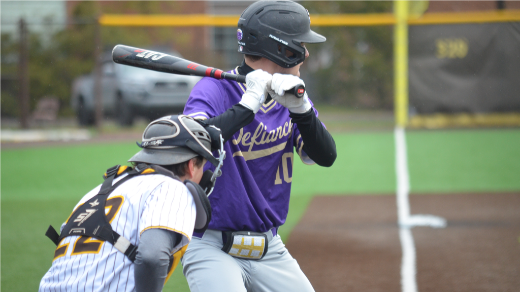 Baseball swept by Wittenberg on the road