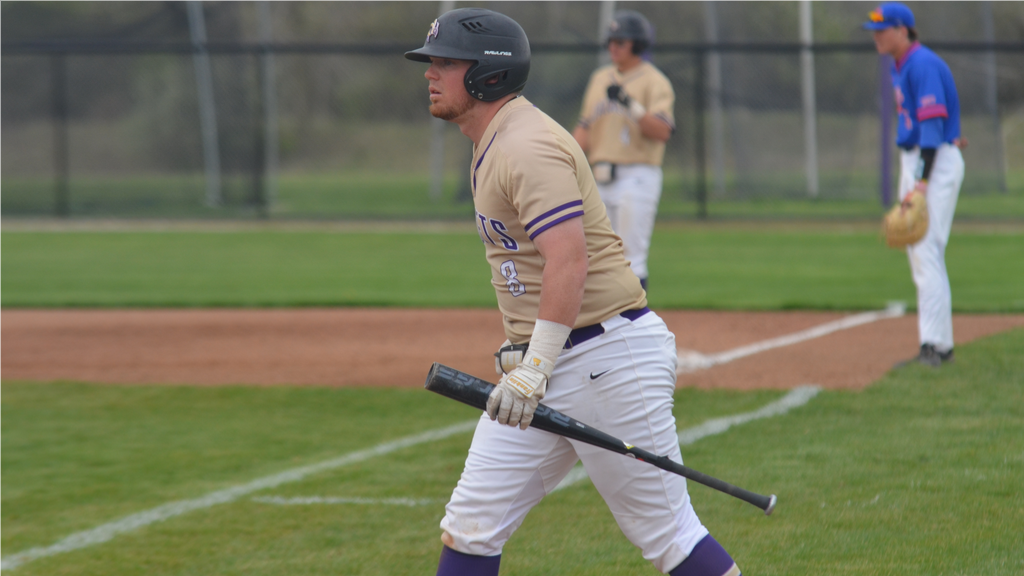 Kaffenbarger ties career doubles record as baseball ends season with win over Rose-Hulman