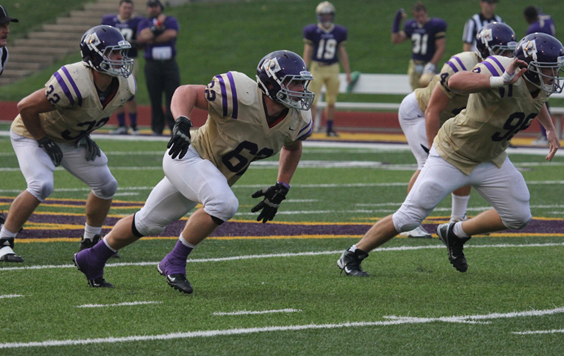 Defense Leads Yellow Jackets in 43-7 Victory Over Earlham