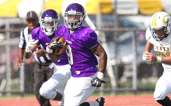 Football Loses to Manchester (Ind.) in HCAC Play
