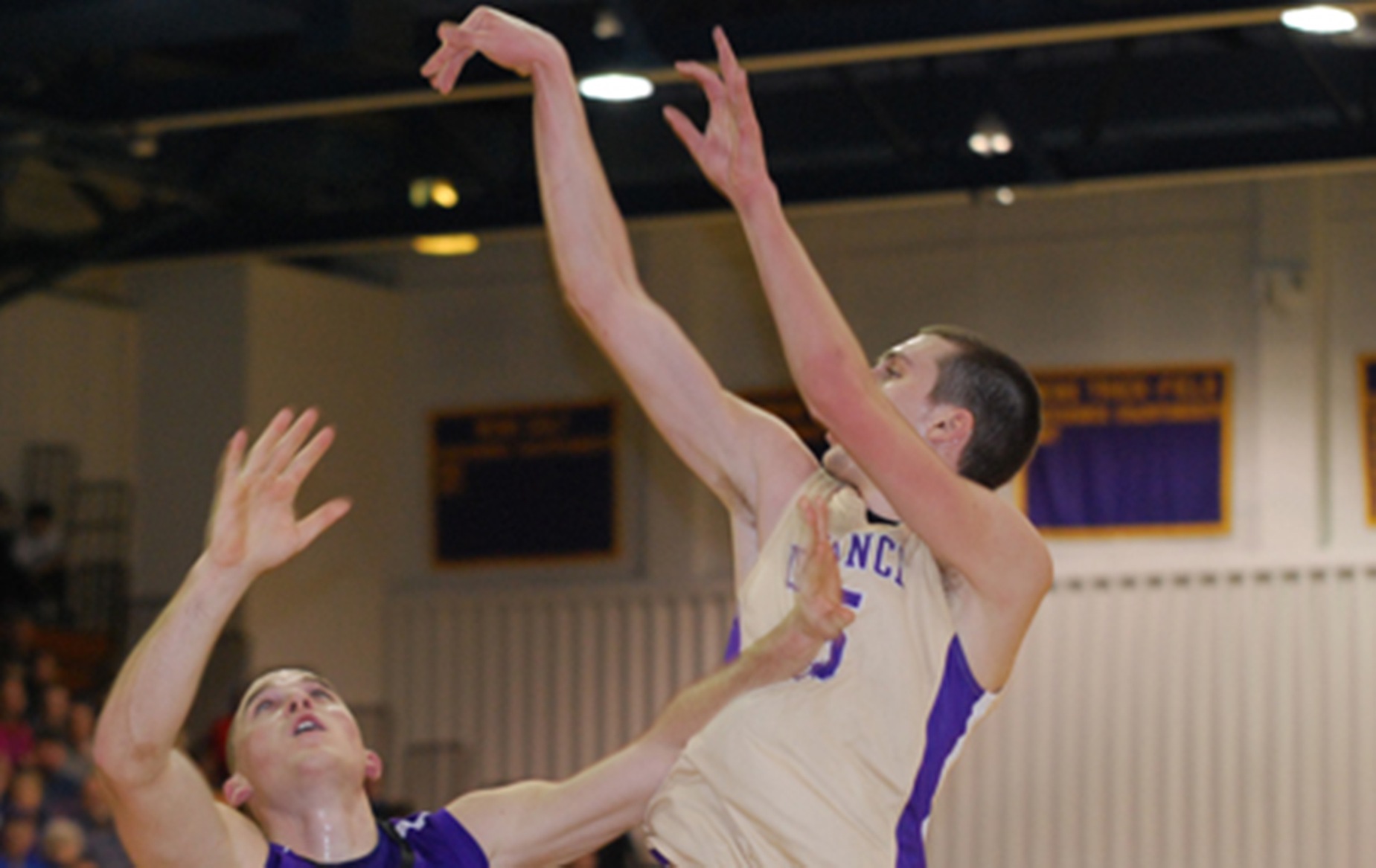 Defiance Falls, 57-55, in Final Seconds to Bluffton