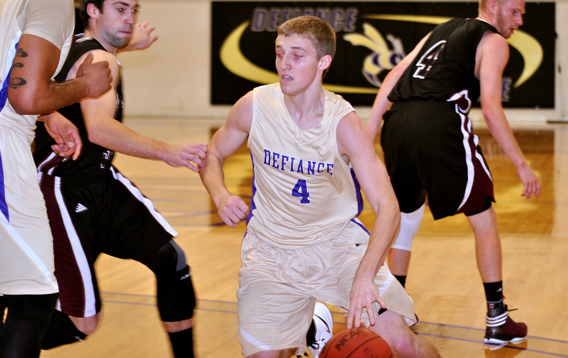 Jackets Struggle Against Transylvania Duo in HCAC Road Loss