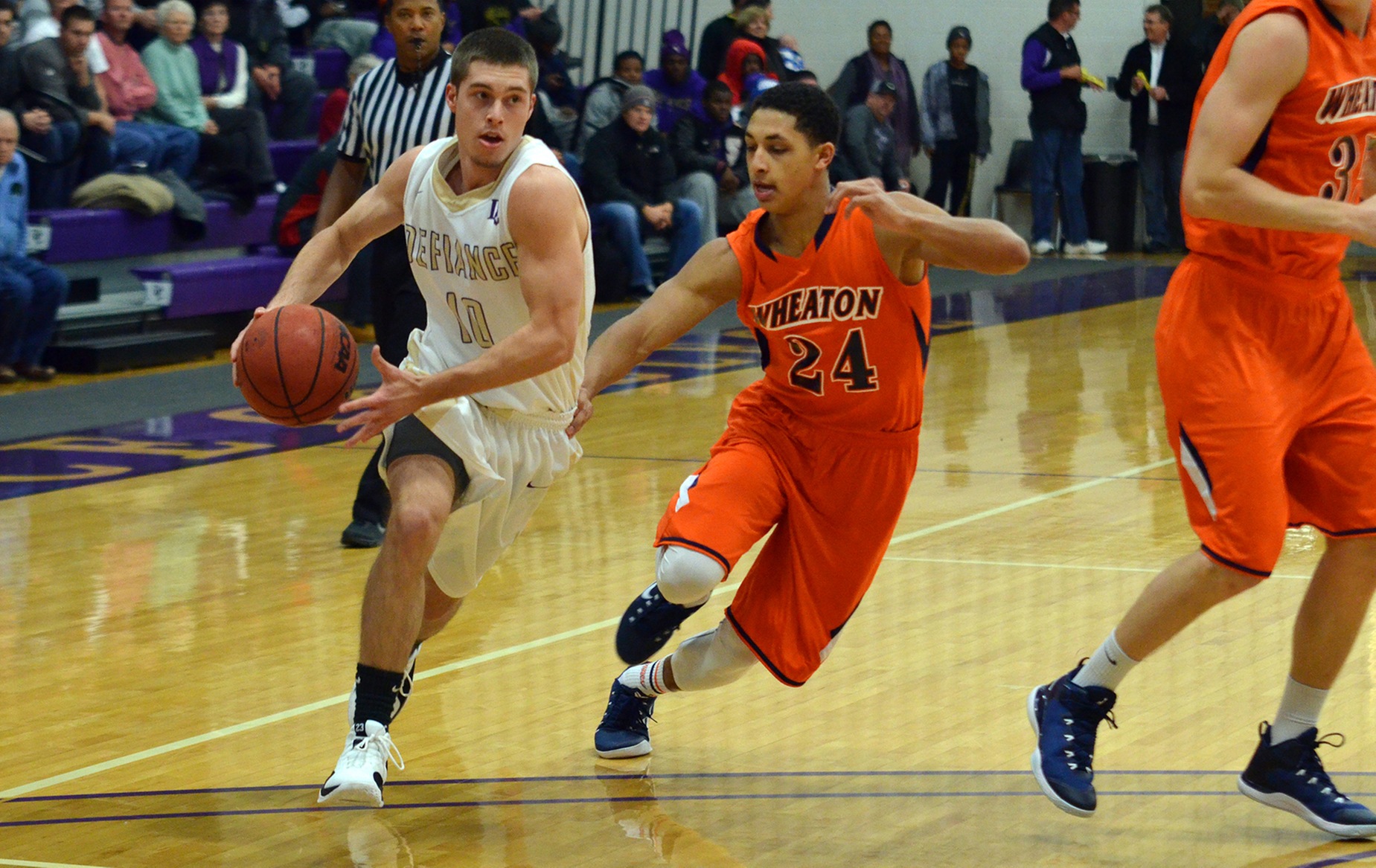 Men's Basketball Loses Close Game Against Hanover (Ind.)