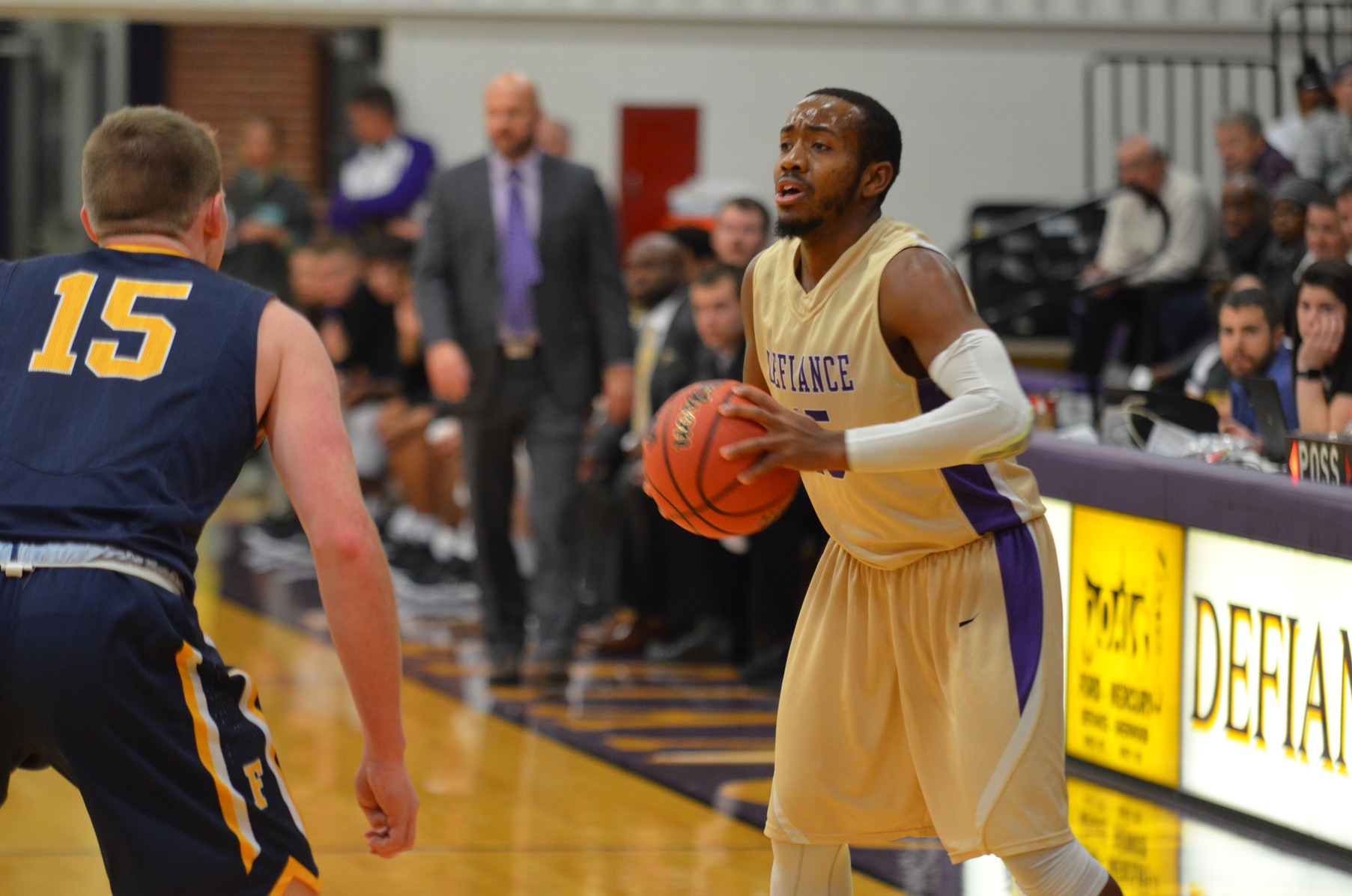 Yellow Jackets Earn Key HCAC Victory Over Franklin