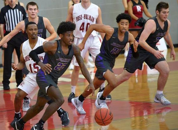 Men’s basketball opens HCAC play with road win after layoff
