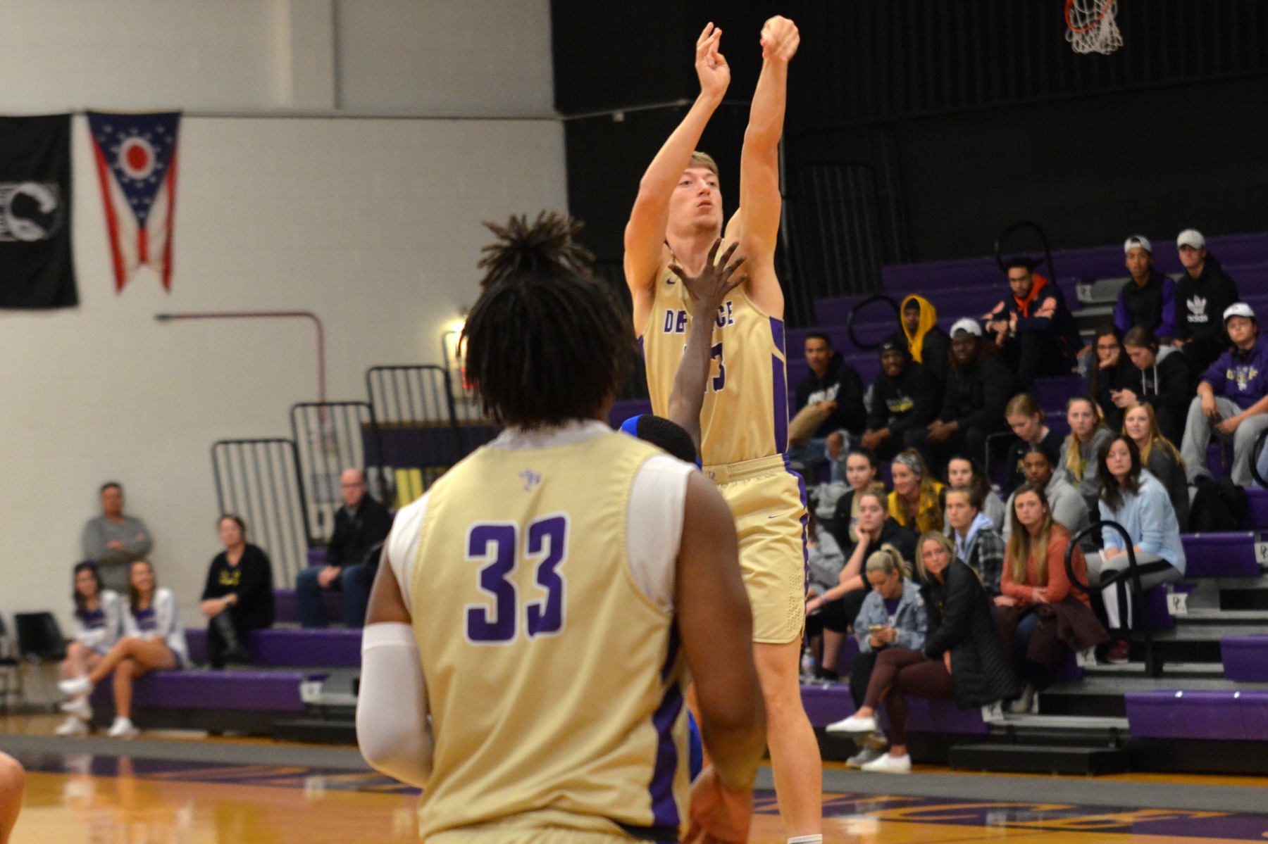 Men’s basketball begins new year with HCAC loss