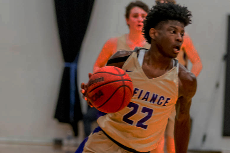 Men’s basketball concludes 2019-20 season with HCAC loss