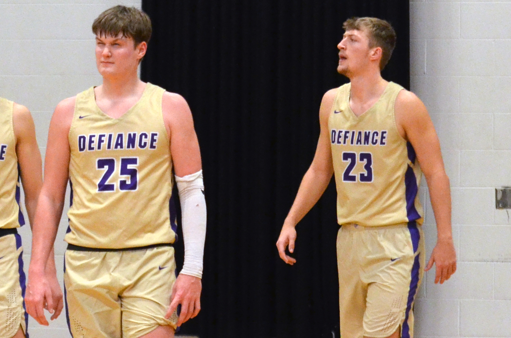 Men’s basketball returns with loss in HCAC Championship quarterfinals