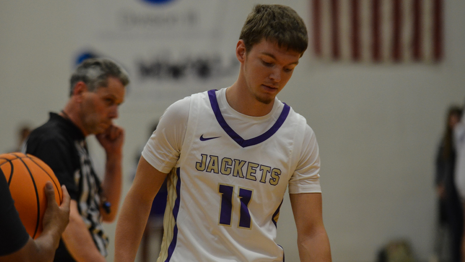 Yellow Jackets fall to Wilmington to finish Purple and Gold Tournament