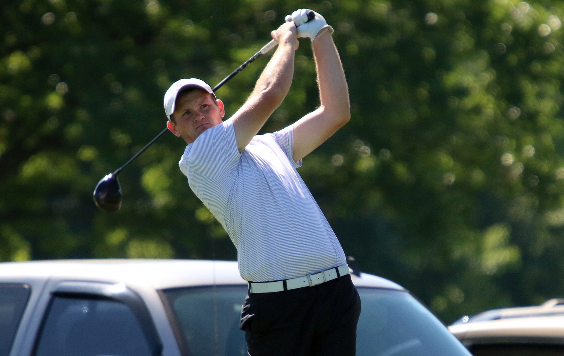 Men's Golf Starts Spring With Fifth-Place Finish