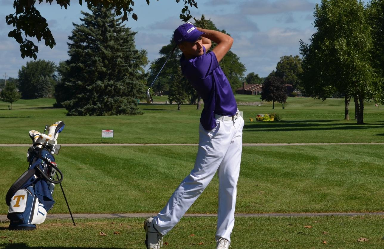 Clingaman Leads Defiance at Cleary Invitational