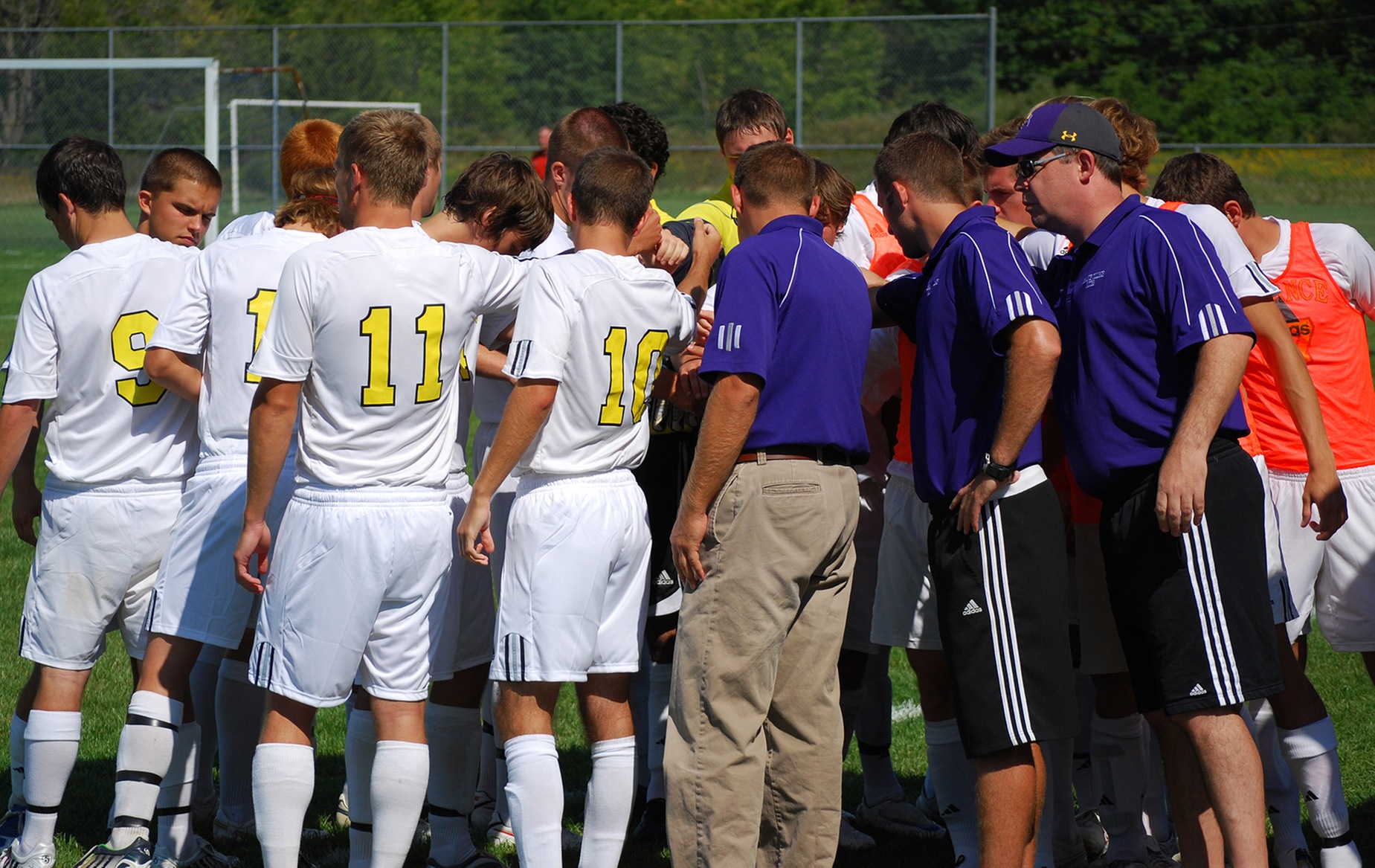 Men’s Soccer Falls in First HCAC Competition