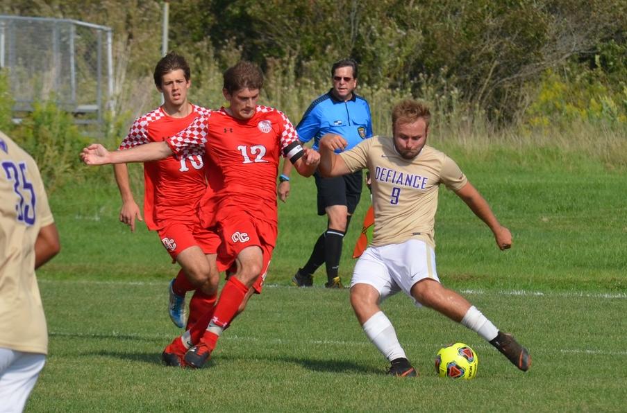 Men’s Soccer Narrowly Defeated by Olivet