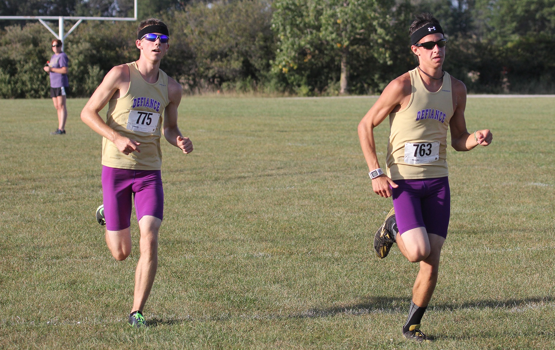 Purple and Gold’s Davis takes third at Otterbein Invitational