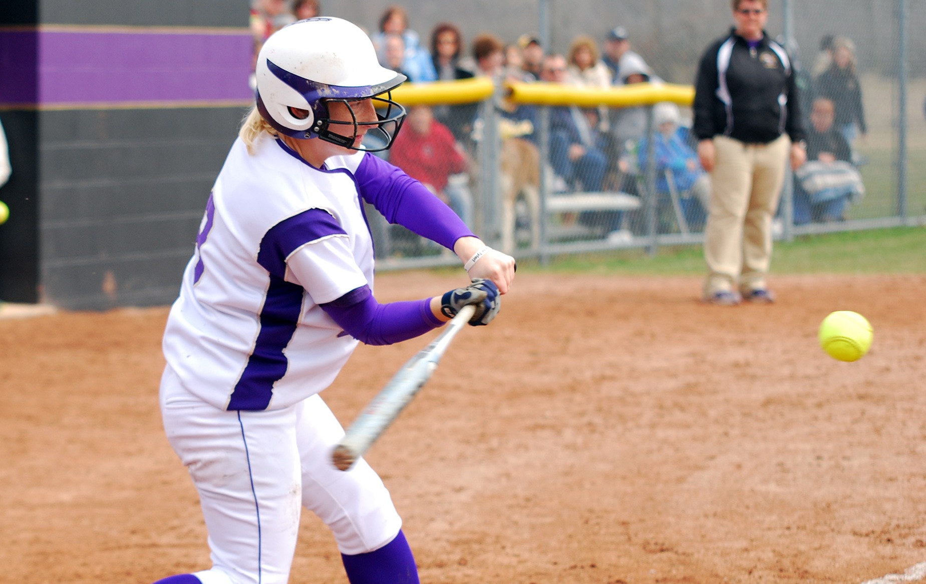 Yellow Jackets Sweep Panthers in Road HCAC Doubleheader