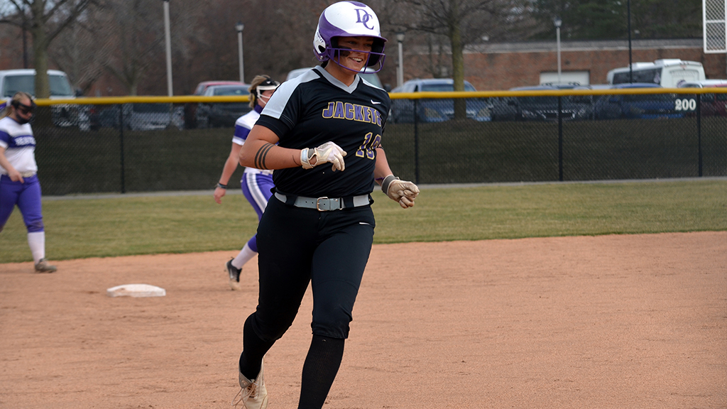 Hubble homers twice to lead softball in sweep over Bluffton