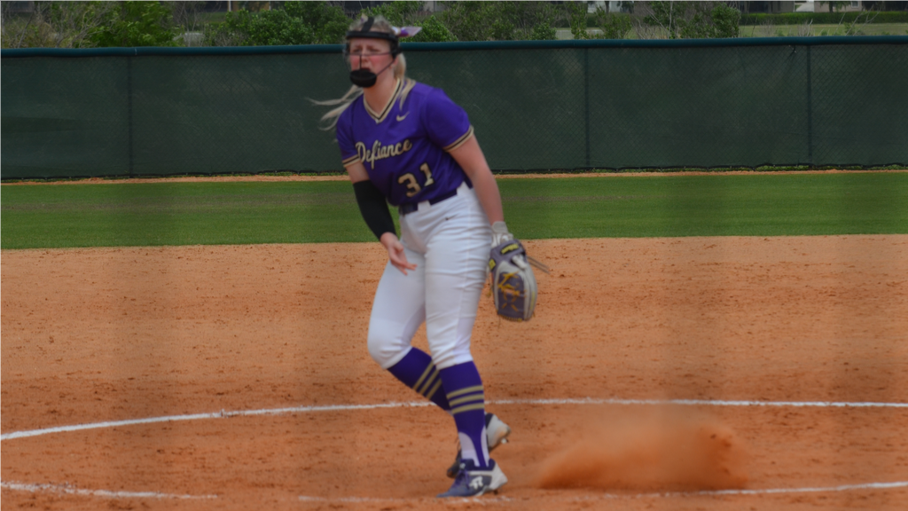 Softball sweeps Wilmington in non-conference road contest