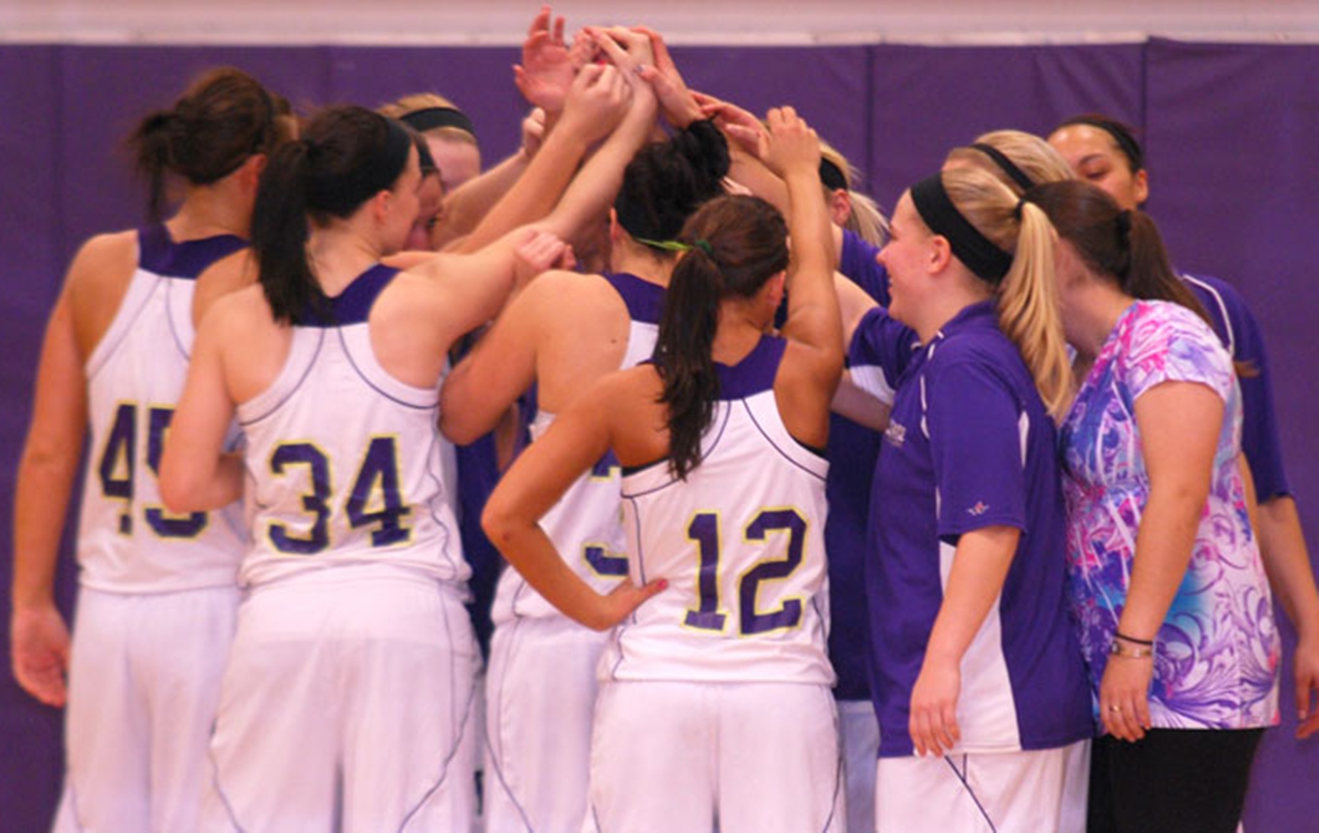 DC Places 14 on HCAC's Winter Academic Team