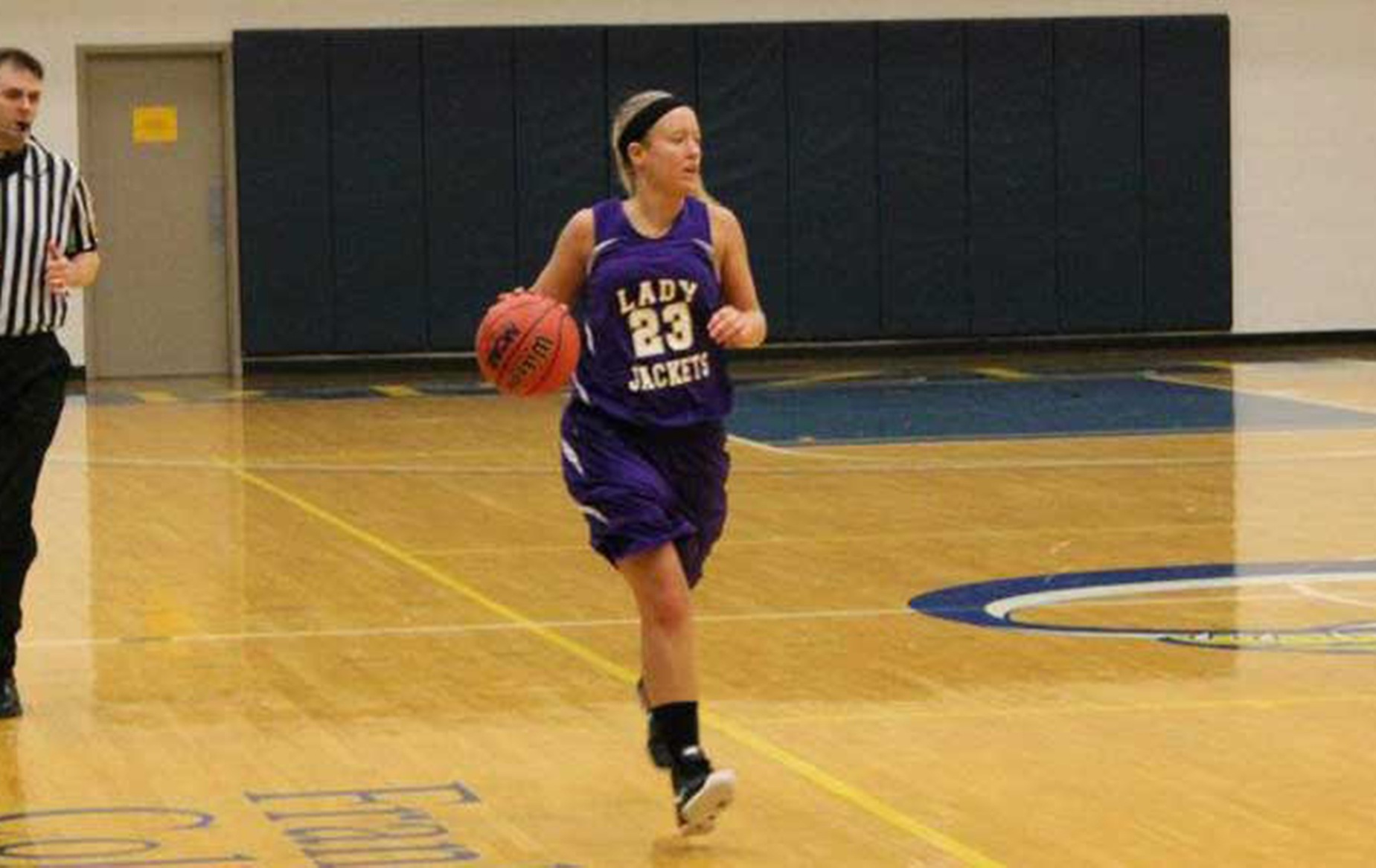 Jackets Fall to Transylvania in HCAC Tournament