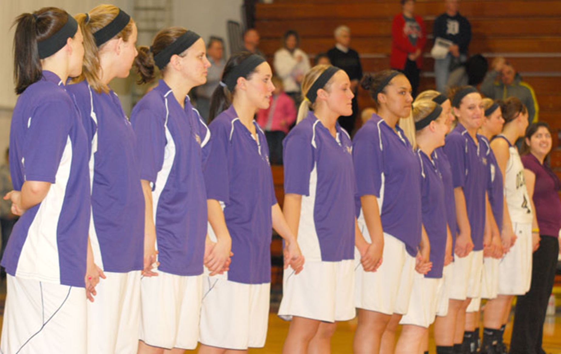 Women's Hoops Land Three on HCAC Players-to-Watch List
