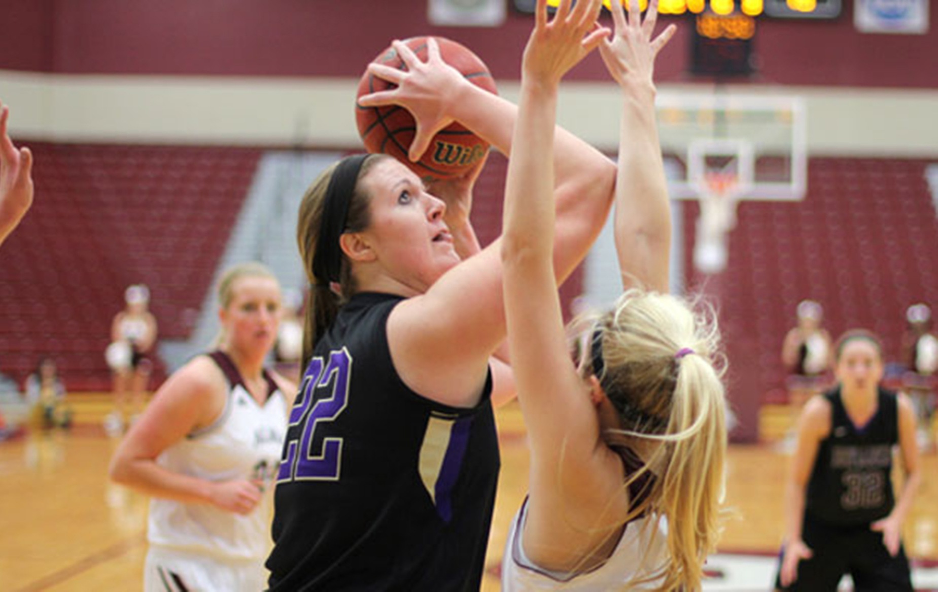 Tietje Sets DC Rebounds Record in Loss to Hanover