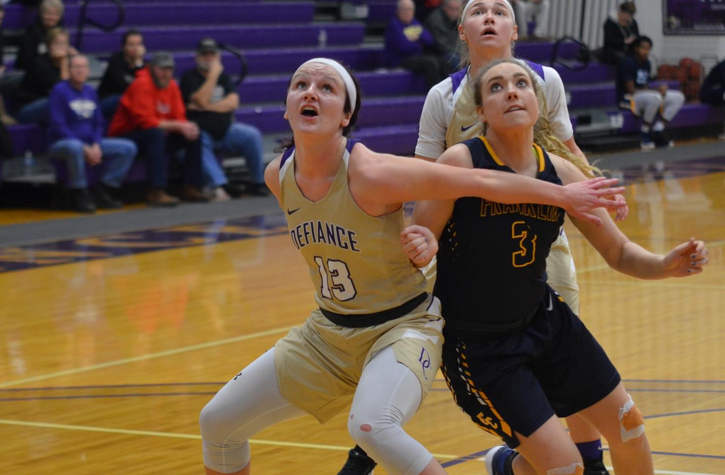 Slow Start Sinks Yellow Jackets in HCAC Action
