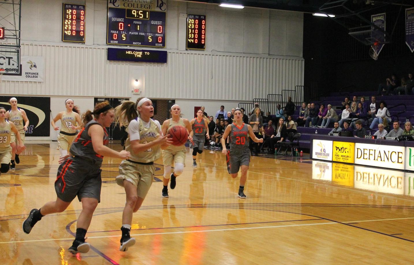 Shooting Woes Sink Yellow Jackets in Non-Conference Action