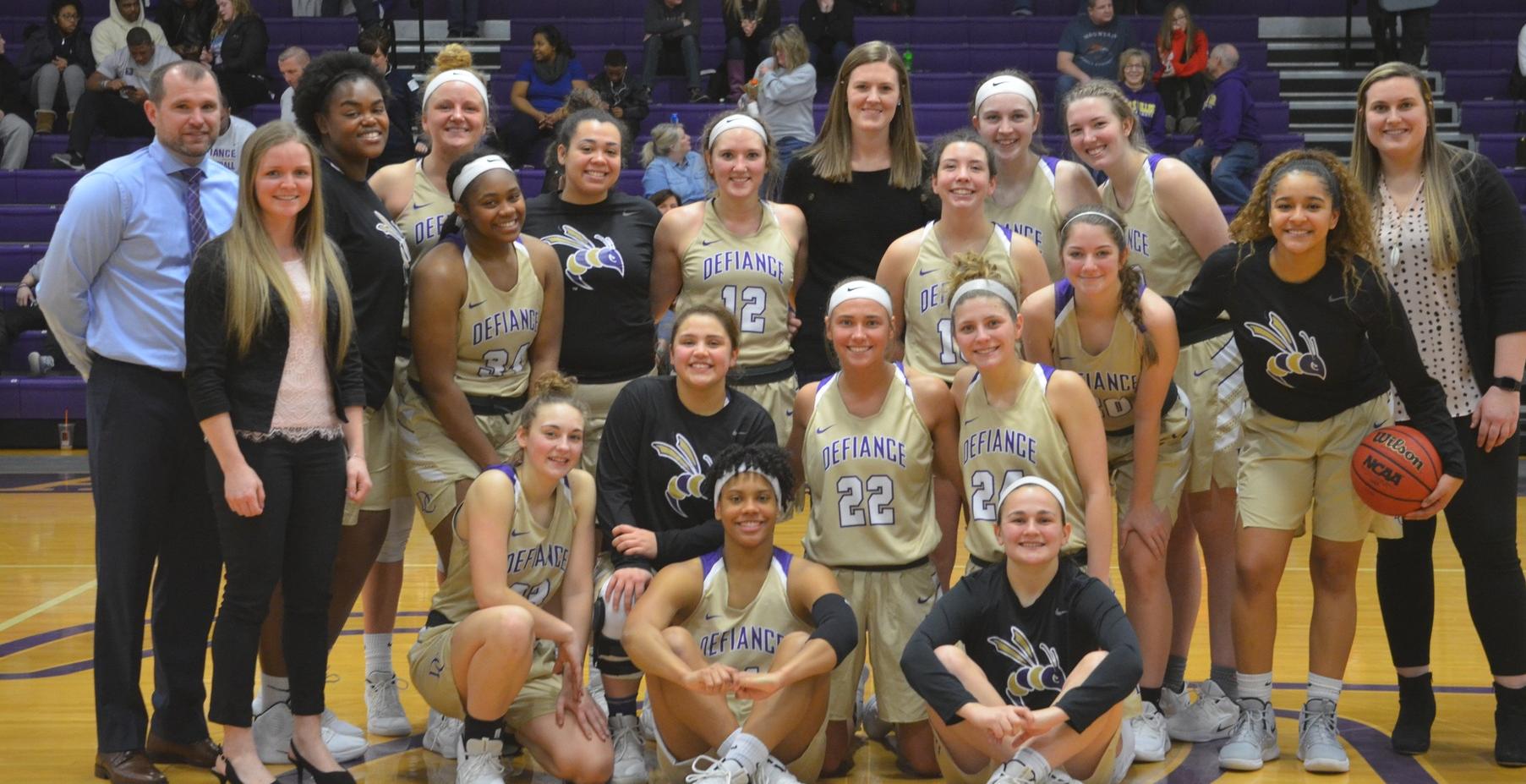 Women's Basketball Defeats MSJ in Pivotal HCAC Match-Up