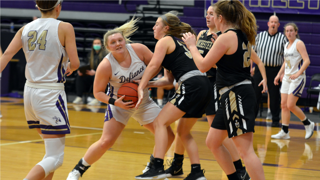 Women's basketball stifled at home against Manchester