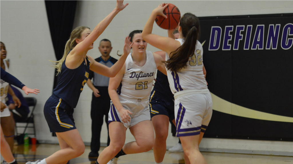 Coach Hersha earns first collegiate victory as Yellow Jackets use strong second half to down St. Mary's