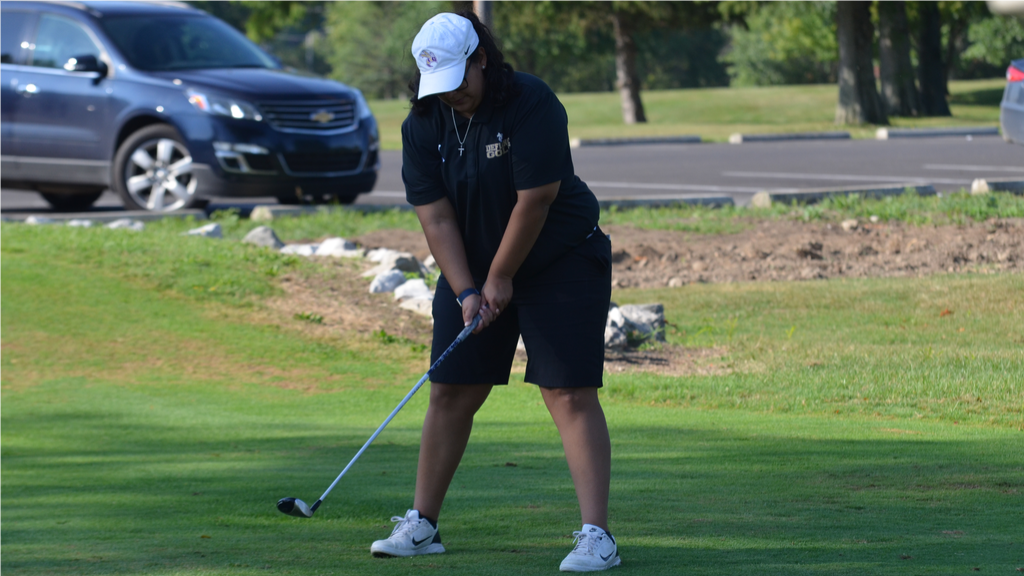 Najar leads women's golf at Military Appreciation Invitational