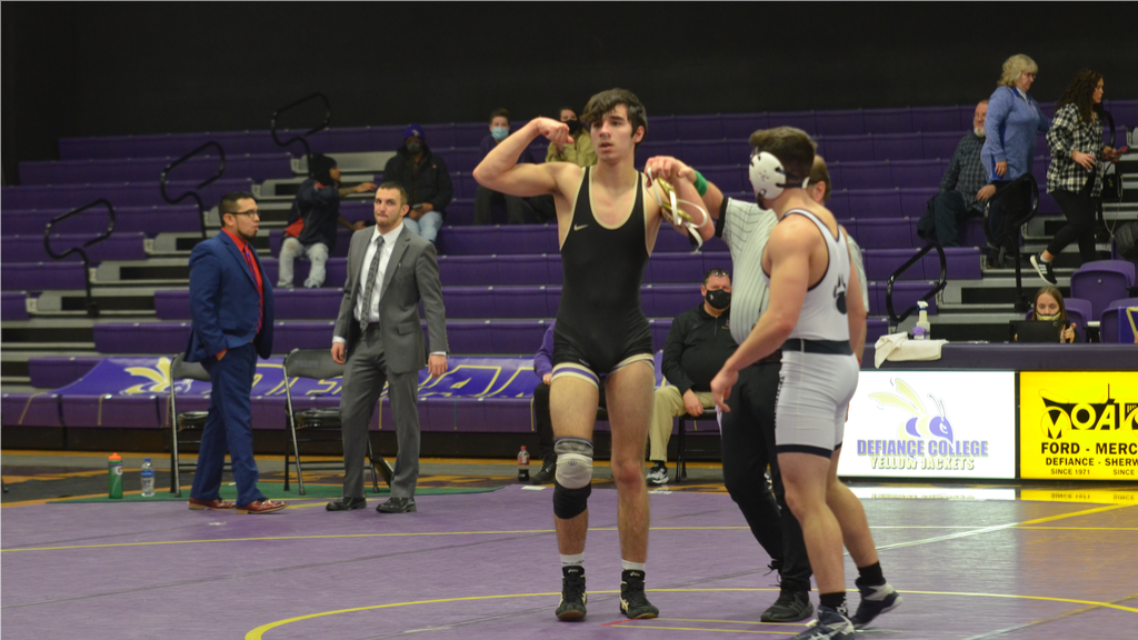 Wrestling beats Penn St. Behrend and Wilmington at home