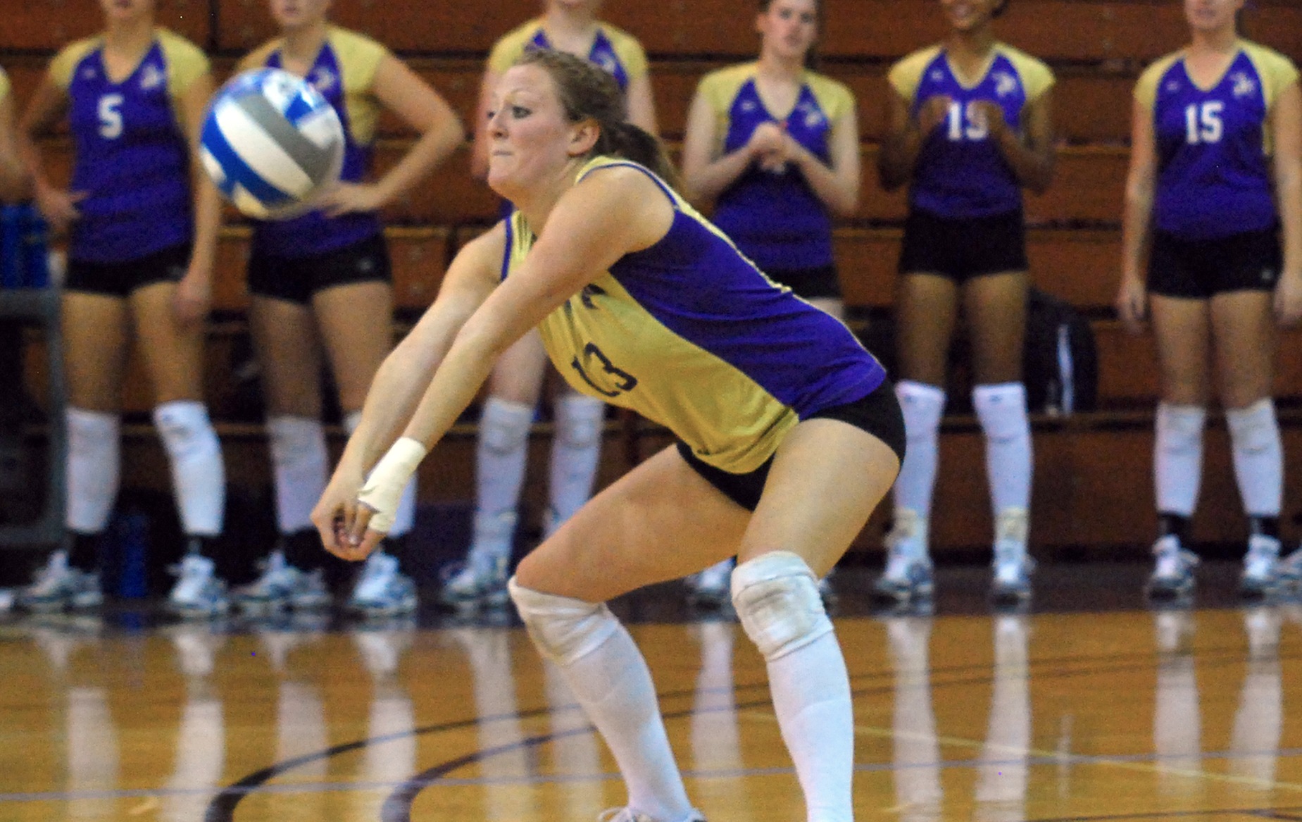 Defiance Falls to MSJ and Thomas More in Volleyball