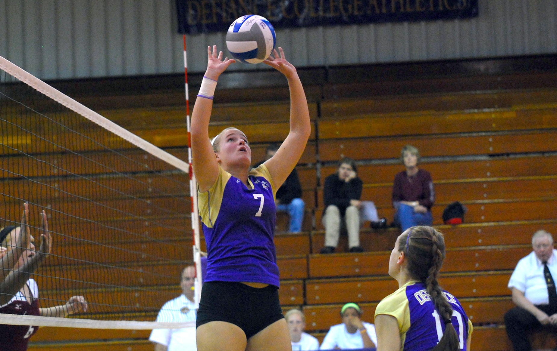 Jackets Climb to Second in HCAC with Sweep at Franklin