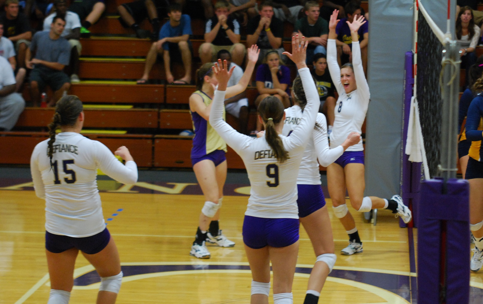 DC Volleyball Earns a Split in Day One of Rose-Hulman Invite