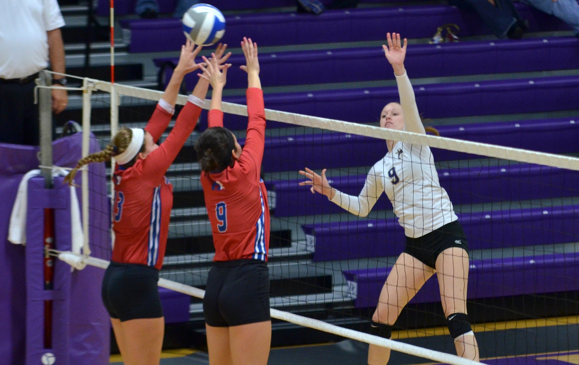 DC splits on day two of Otterbein/Capital Volleyball Tournament