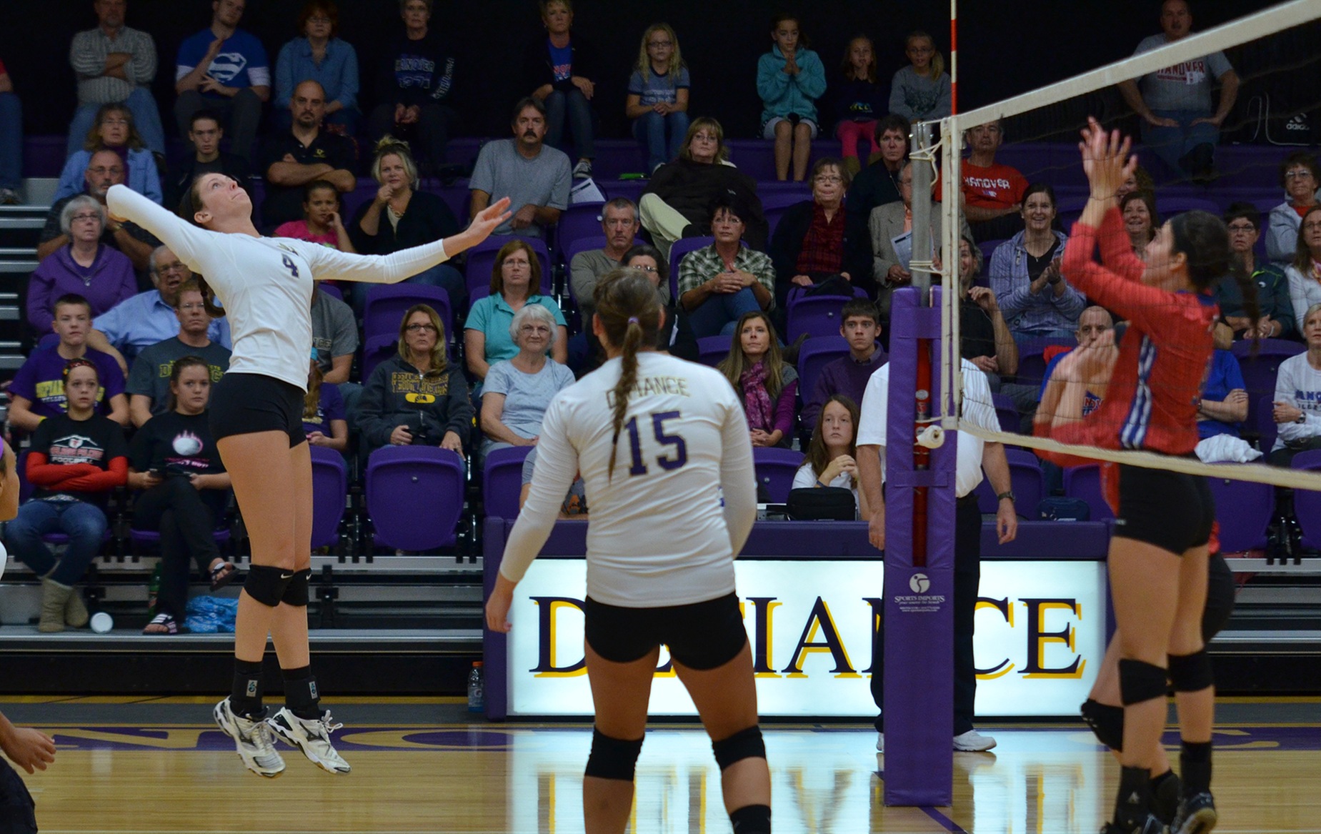 Engineers Overpower Yellow Jackets in Four-Set Defeat